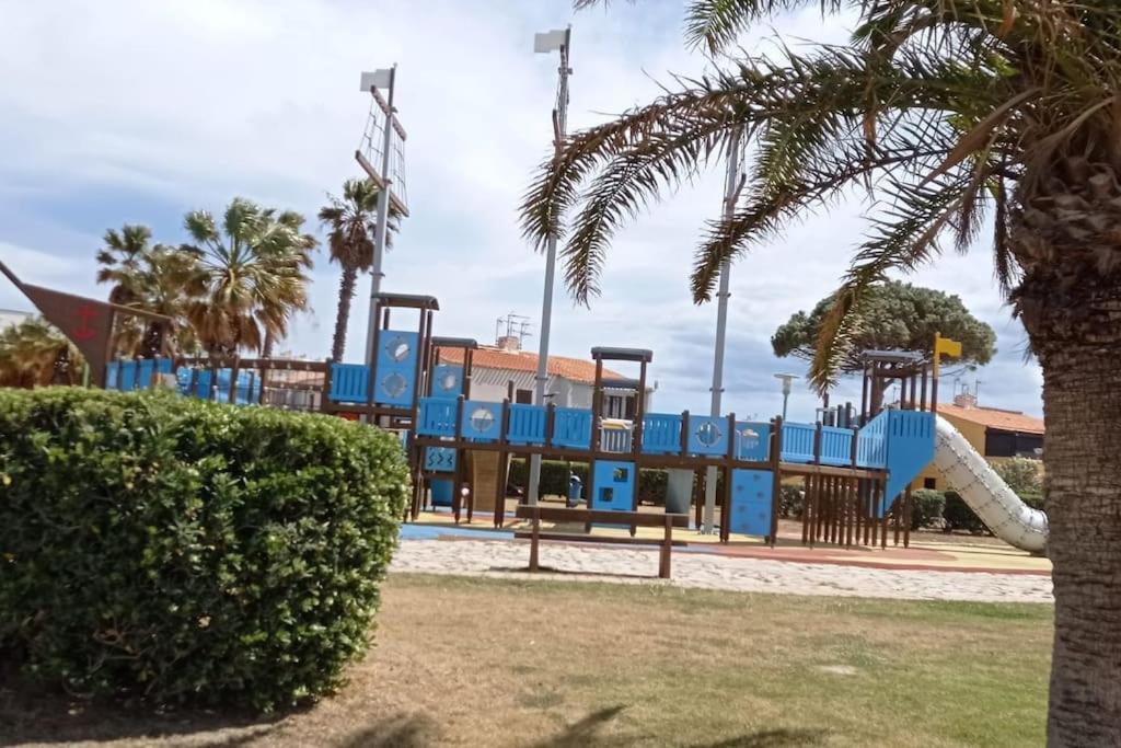 Appartement A 5Mn De La Mer Et Du Village De Noel - Draps Et Serviettes Non Fournis Le Barcares Bagian luar foto